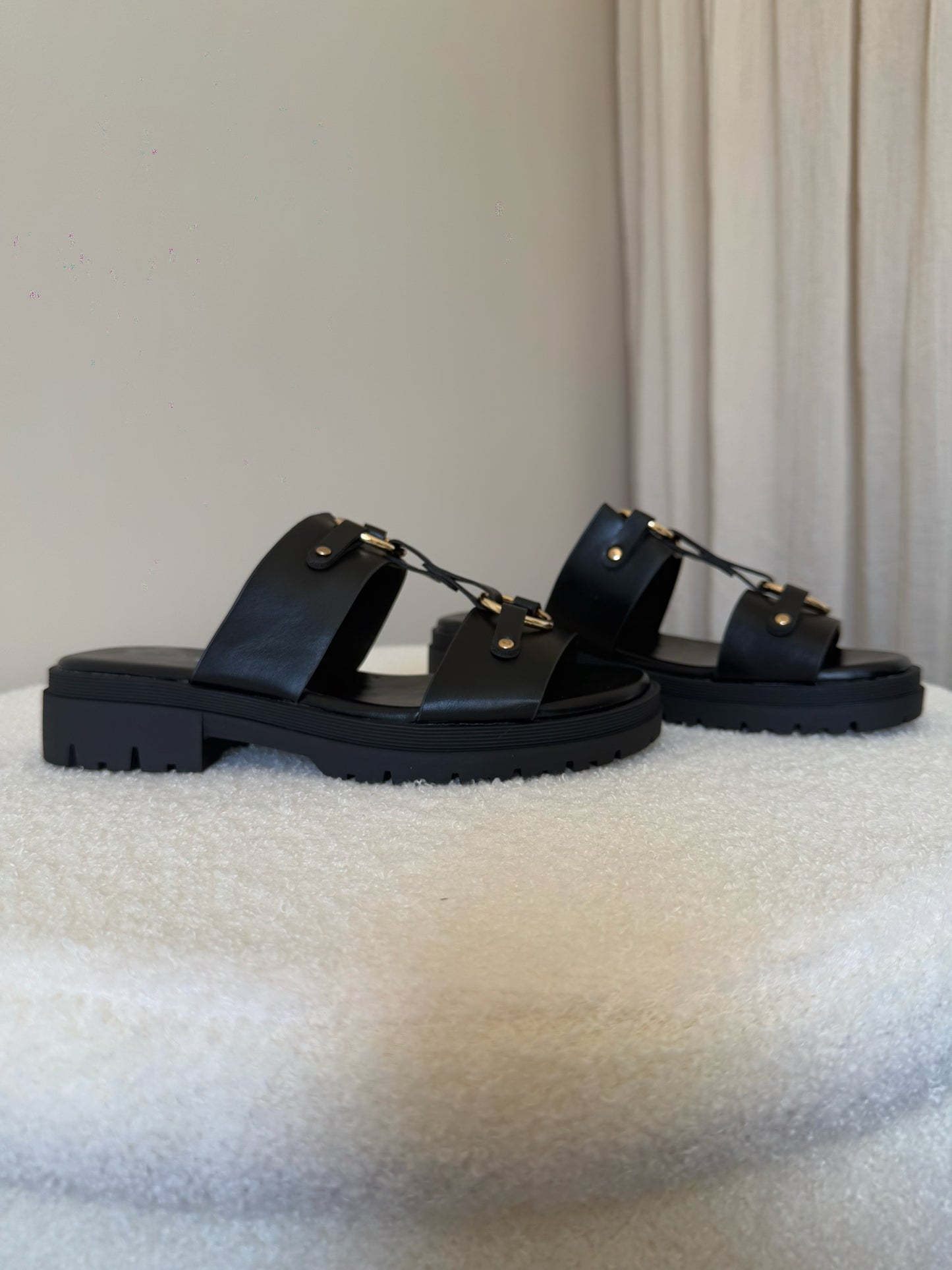 Mules CALVI