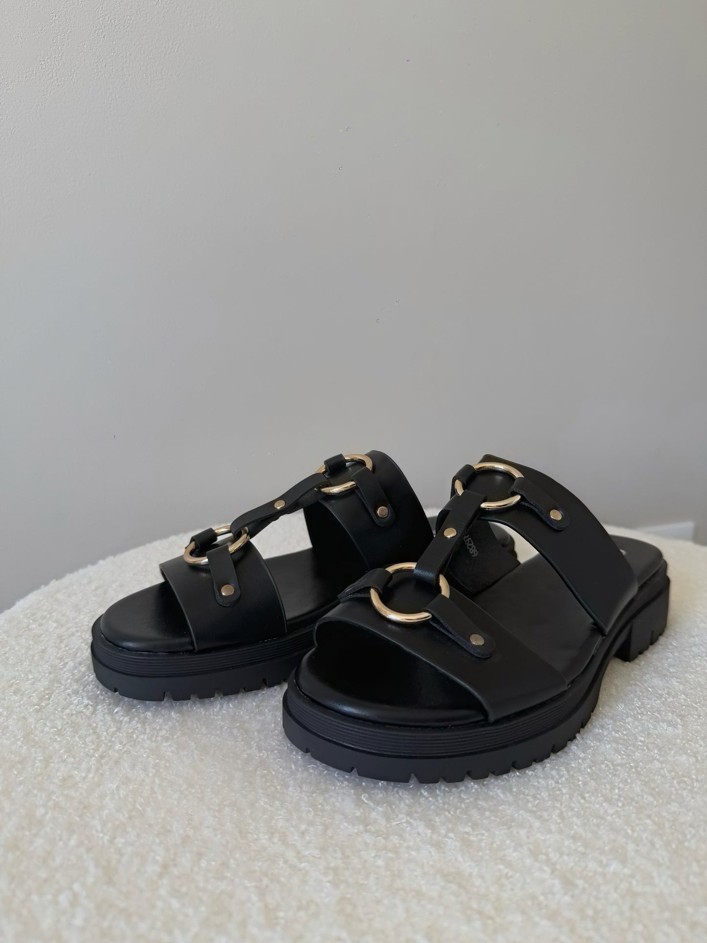 Mules CALVI