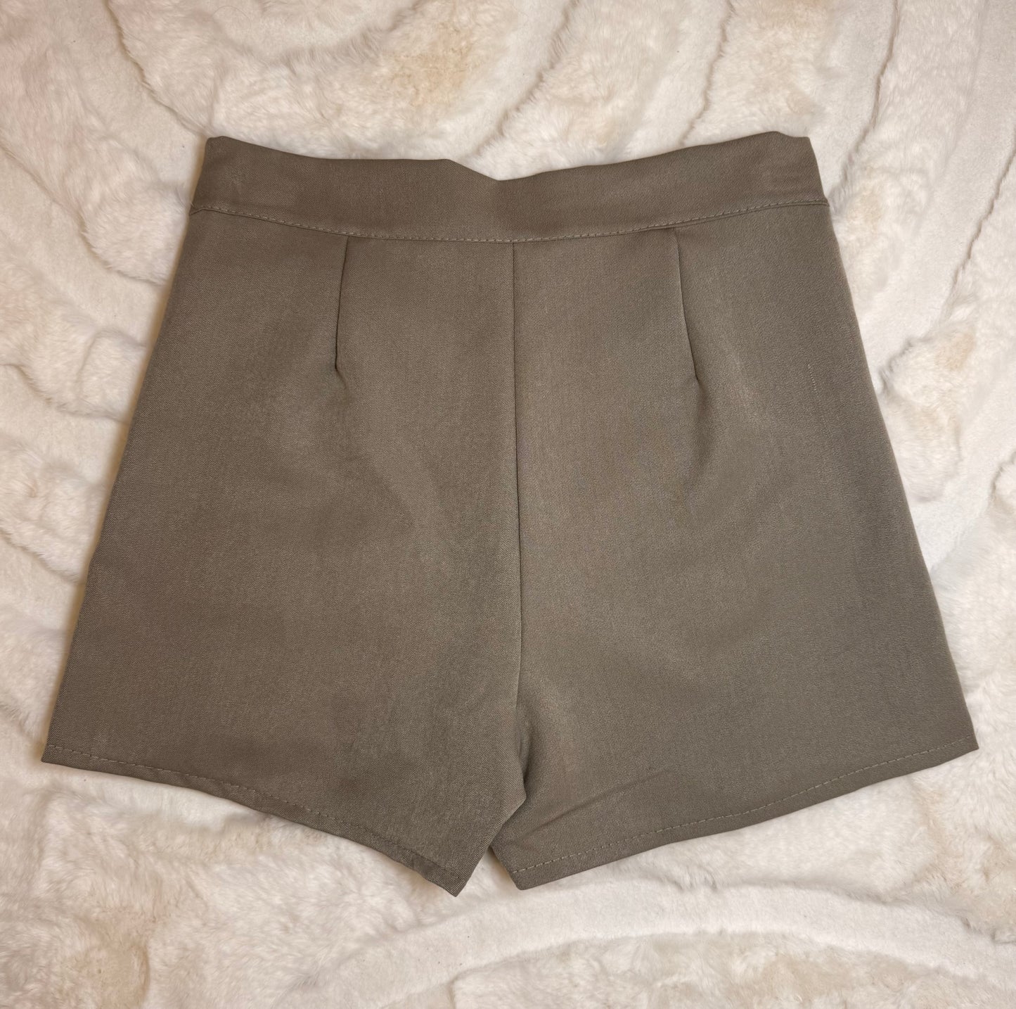 Jupe short LEONIE taupe