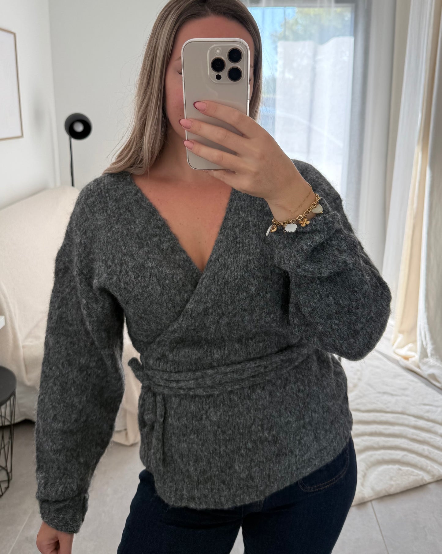 Pull cache-cœur ANNA gris