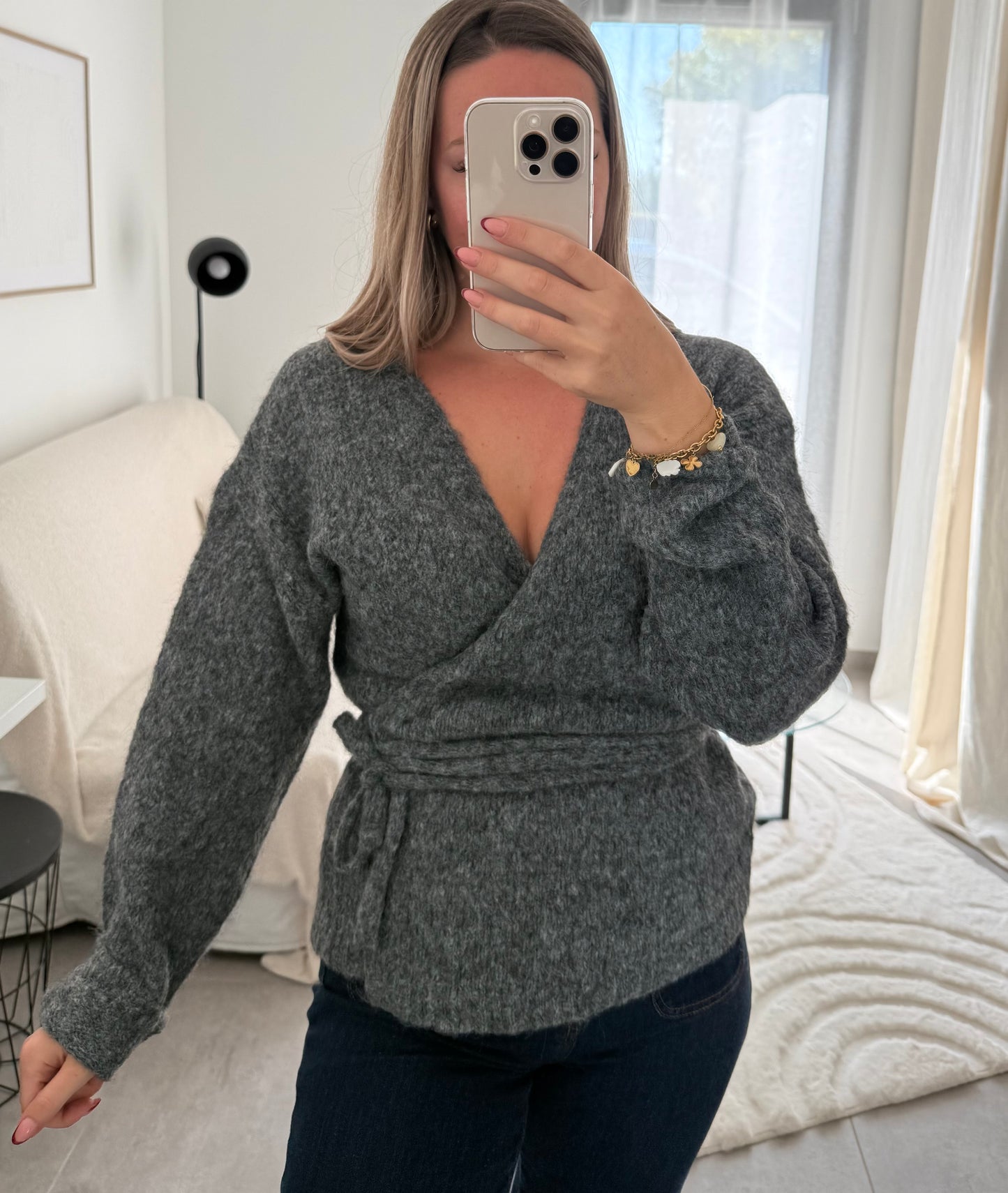 Pull cache-cœur ANNA gris