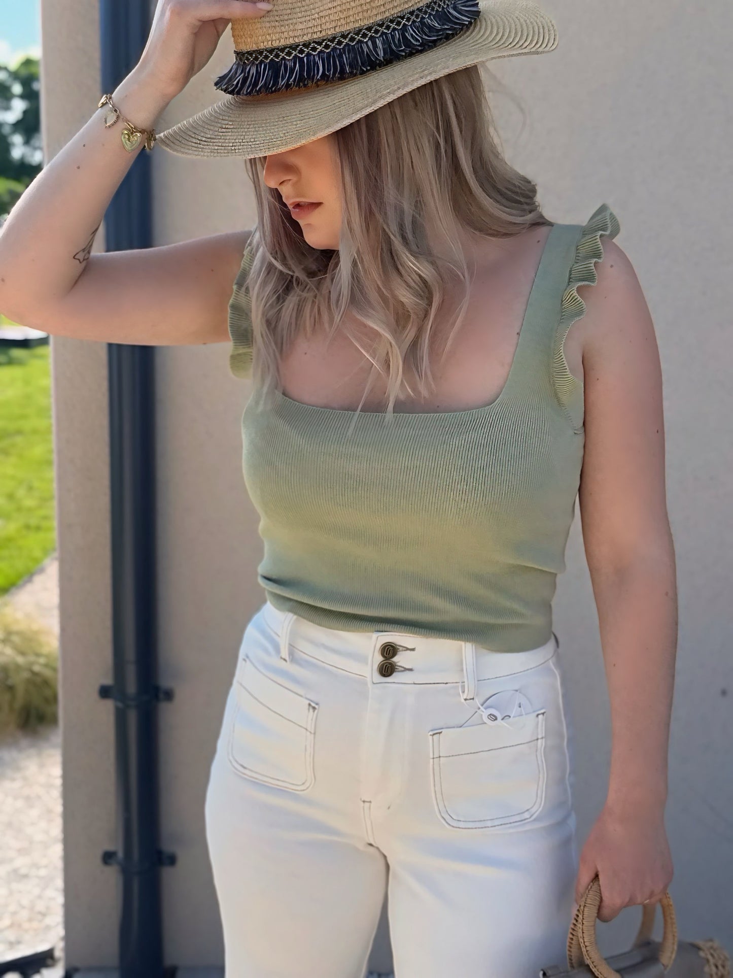 Top APRIL